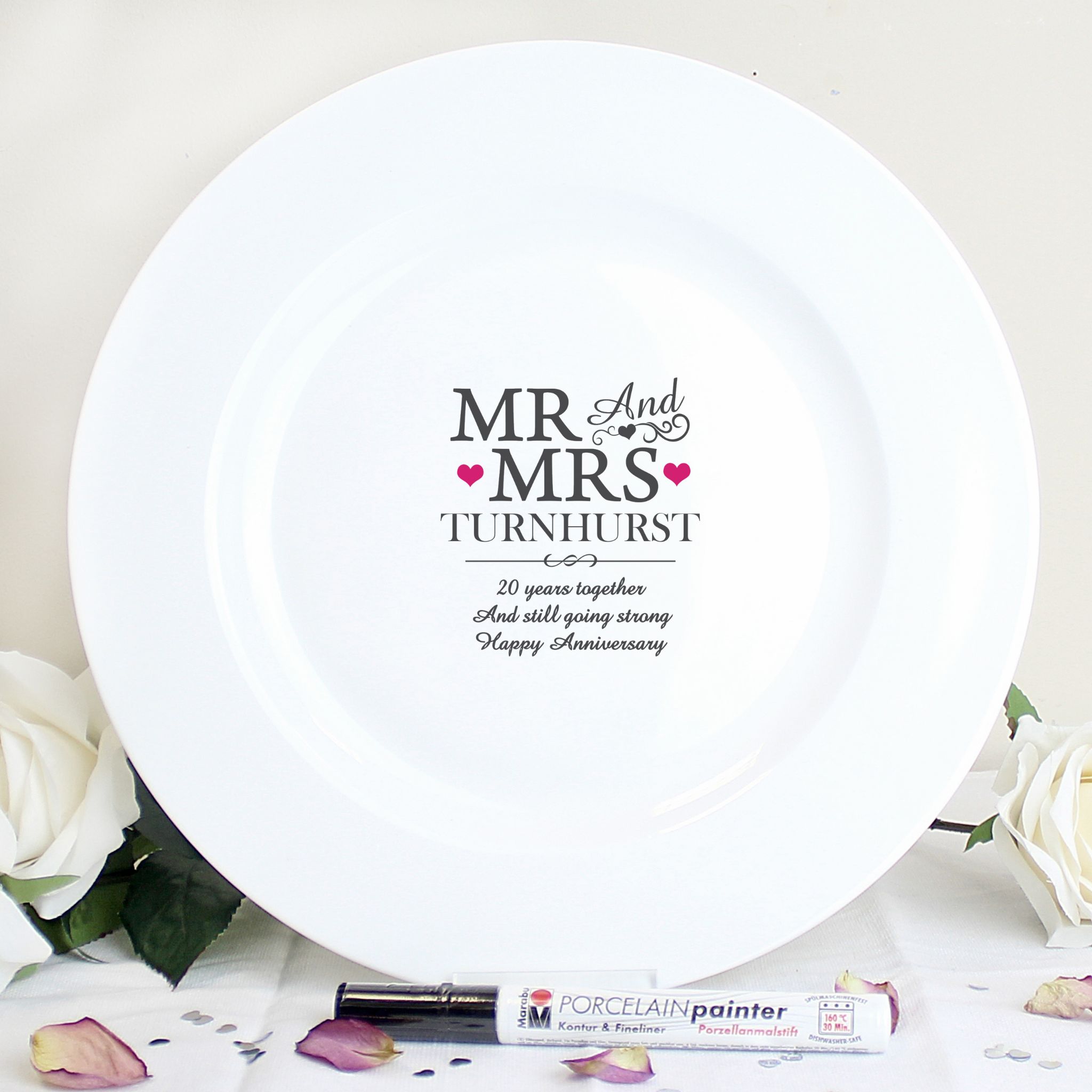Mr and Mrs Message Plate with Personalisation Pen for Family and Friends to Sign