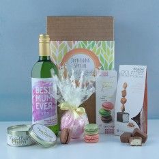 Hampers and Gifts to the UK - Send the Best Mum Ever Gourmet Delight