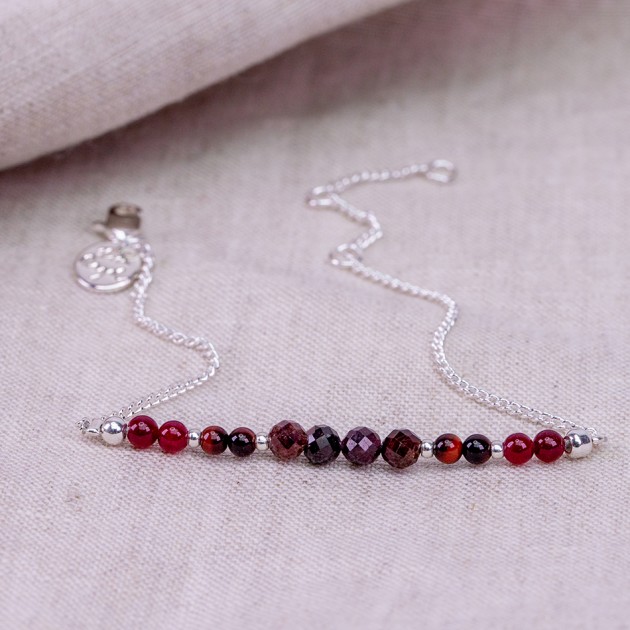 Hampers and Gifts to the UK - Send the January Birthstone Bracelet