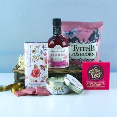Hampers and Gifts to the UK - Send the Bloomin Delicious Gin Gift Basket