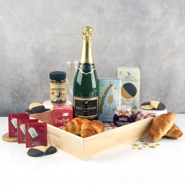 Hampers and Gifts to the UK - Send the Champagne Breakfast for Two