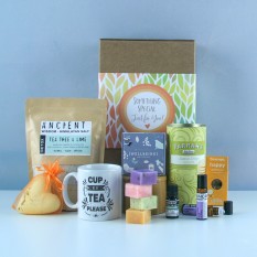 Hampers and Gifts to the UK - Send the Cup of Tea and Detox Pamper Hamper
