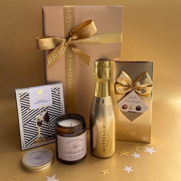 Hampers and Gifts to the UK - Send the Golden Kisses & Candlelit Bliss