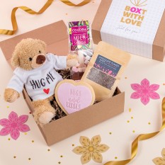 Hampers and Gifts to the UK - Send the Hug Me Hot Chocolate Treat Box 