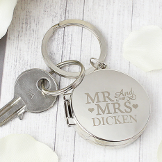Hampers and Gifts to the UK - Send the Personalised Mr and Mrs Photo Keyring
