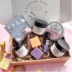 Hampers and Gifts to the UK - Send the Body & Soul Rejuvenation Gift Box
