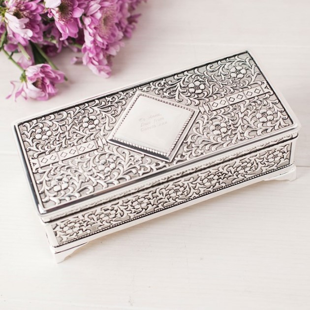 Hampers and Gifts to the UK - Send the Engraved Antique Silver Plated Jewellery Box