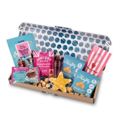 Hampers and Gifts to the UK - Send the Pink Gin & Truffles Letterbox Gift