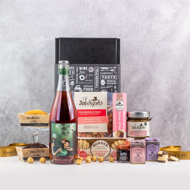Hampers and Gifts to the UK - Send the  Pretty and Pink Strawberries & Cream