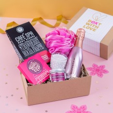 Hampers and Gifts to the UK - Send the Pink Sensations Pamper Gift