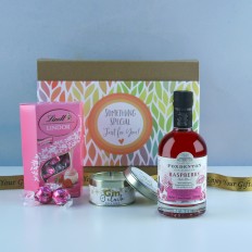 Hampers and Gifts to the UK - Send the Raspberry Moments Gin Lover Hamper