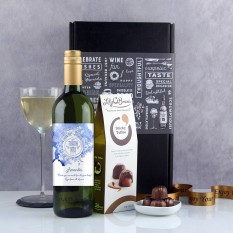 Hampers and Gifts to the UK - Send the Personalised Vintage Blue Thank You Flowers Wine Gift