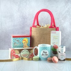 Hampers and Gifts to the UK - Send the Time for Tea Pamper Hamper