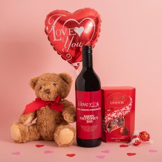Hampers and Gifts to the UK - Send the Romantic Bliss Valentine's Day Gift Set 